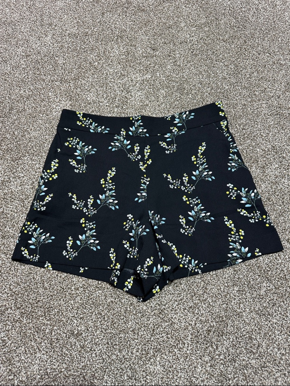 LOFT Floral Print Black Women's High-Waist Shorts SMALL
